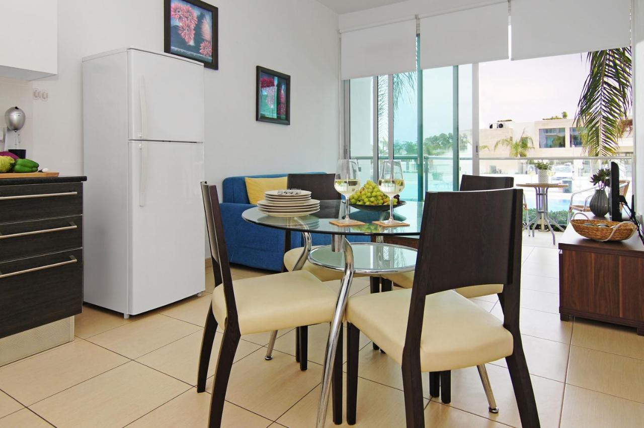 Diana - Coralli Beachfront Apartment Protaras Eksteriør billede