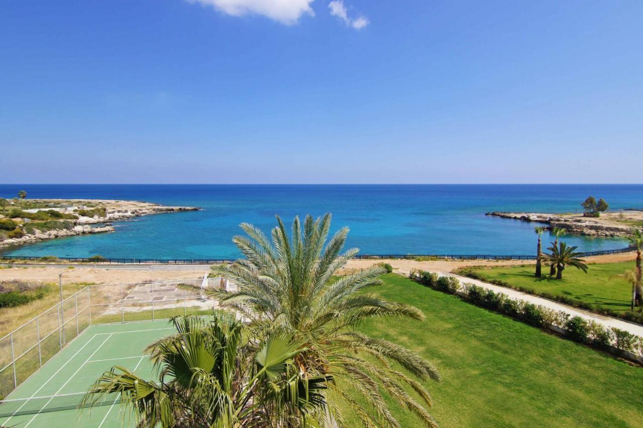 Diana - Coralli Beachfront Apartment Protaras Eksteriør billede