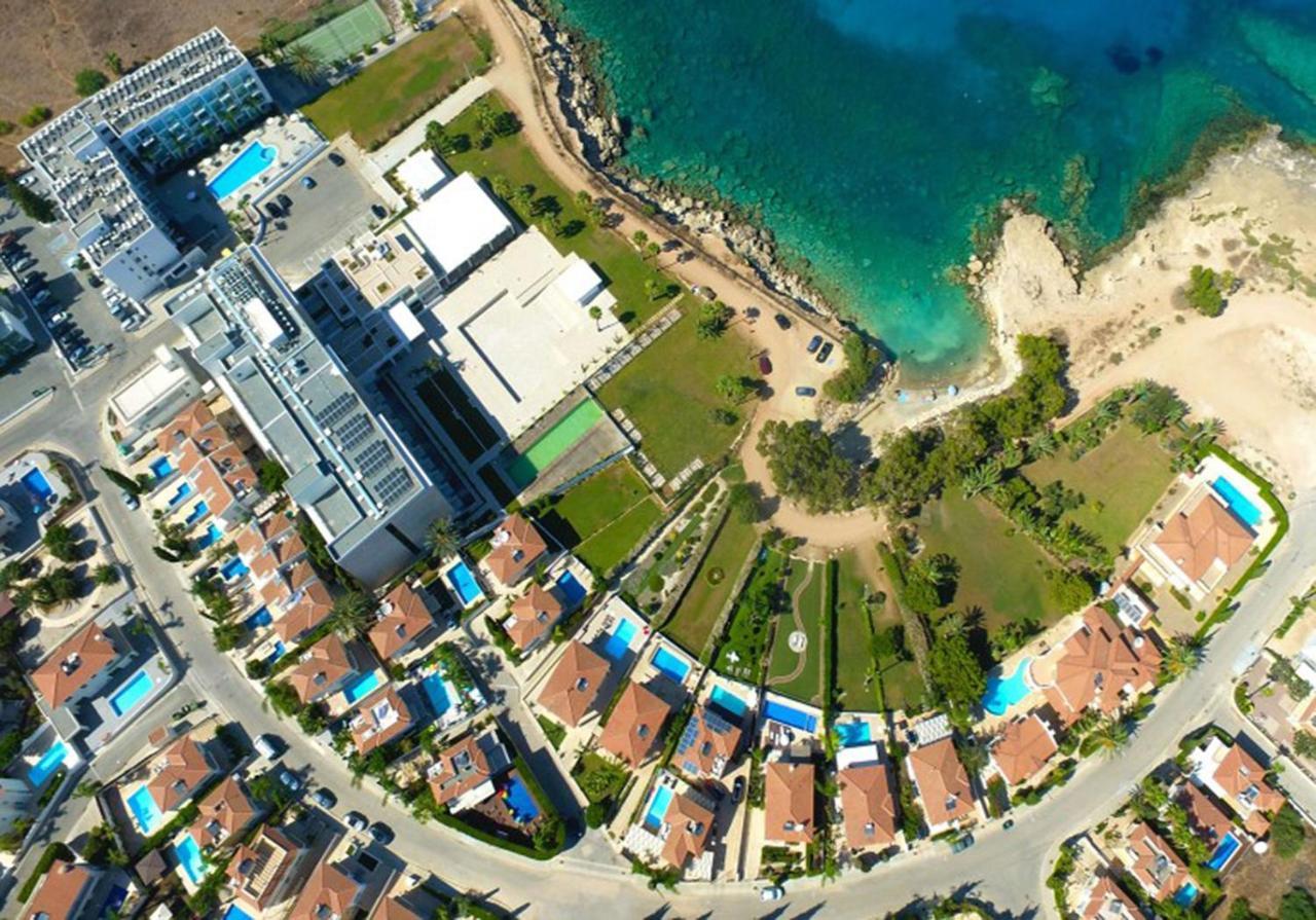 Diana - Coralli Beachfront Apartment Protaras Eksteriør billede